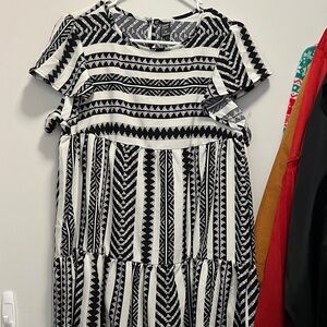 SHEIN Monochrome Patterned Midi Dress